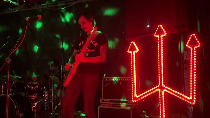 Rockak, erromeriak eta elektronika doinuek girotu zuten zapatu gaua