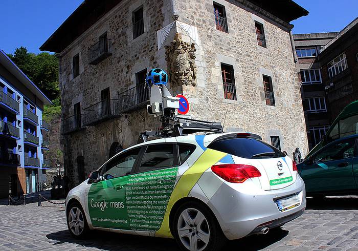1706637514574 Google Maps-eko autoa Elgoibarren barrena dabil 360 graduko irudiak jasotzen