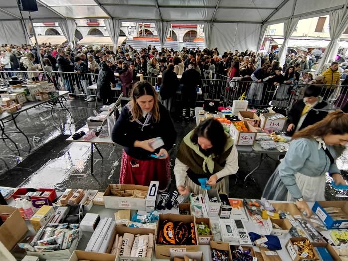 Lau txarteletik batek saria izango du Elgoibarko Izarraren tonbolan