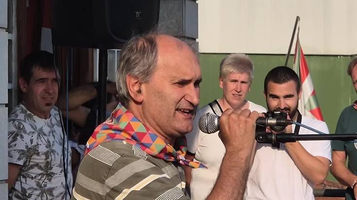 Carlos Perezek bota zuen hasierako txupina