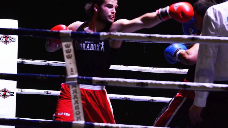 Boxeo jaialdia iruditan
