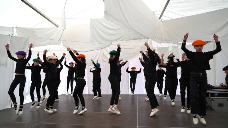 Gabonetako euskal dantza jaialdia