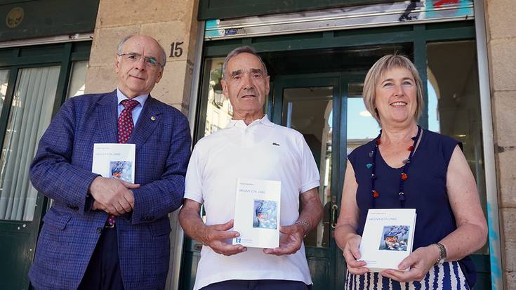 'Hegan eta jare' bere bigarren nobela aurkeztu du Angel Ugarteburuk gaur, Bilbon, Euskaltzaindiaren egoitzan