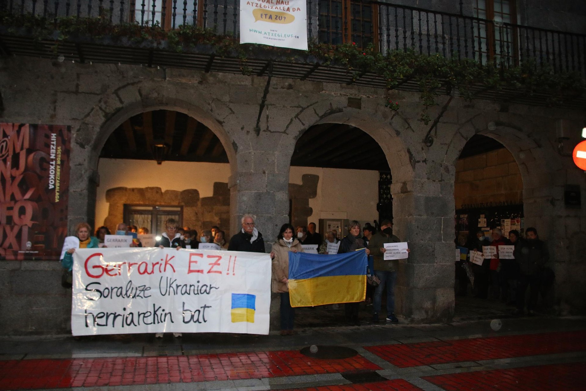Gerraren kontra protestan