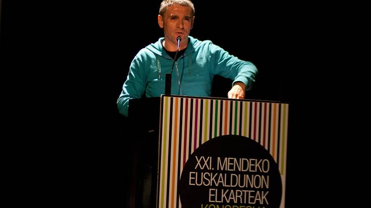 Euskaldunon elkarteen mugimenduak etorkizuneko oinarriparrak onartu zituen zapatuko Kongresuan