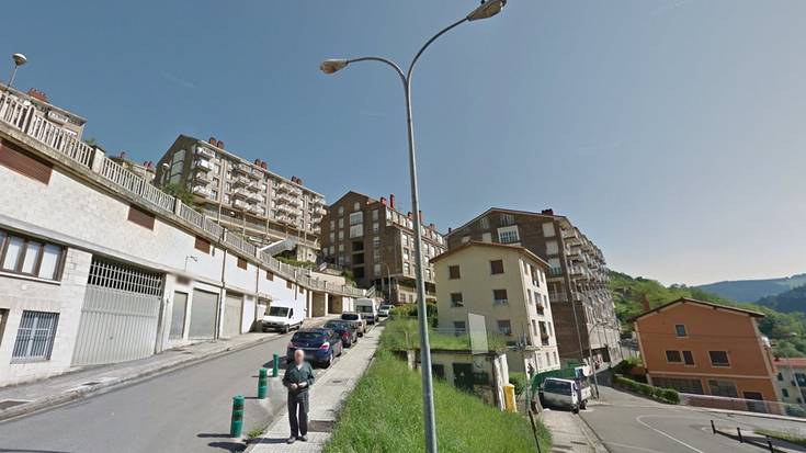 Urazandi auzoko argiak berrituko dituzte