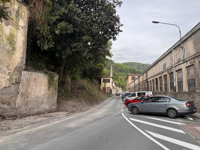 Kritiken aurrean, SAPAko aparkalekuen toki-aldaketa egiteko arrazoiak azaldu ditu alkateak