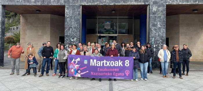 Diskurtso antifeministak arbuiatu eta berdintasunaren alde egiteko elkartu dira Mendaron