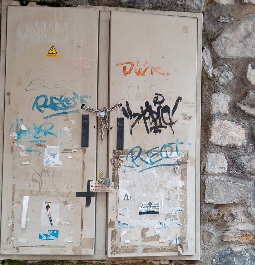 Berriro ere manipulatu dituzte argindar koadroak