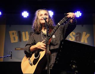 Anarik kontzertu bikaina eskaini zuen Antzokian