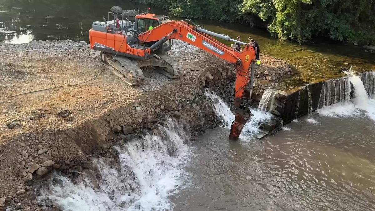 Harria pikatzeko mailua urperako egokitu dute eta berriro martxan da