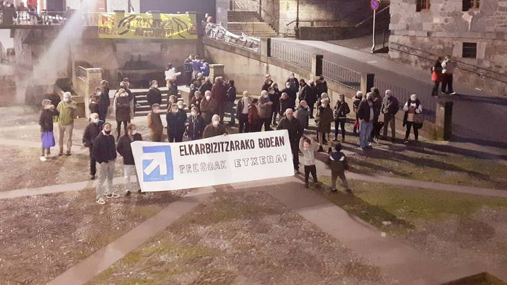Euskal presoen baldintzak aldatu beharra aldarrikatu dute