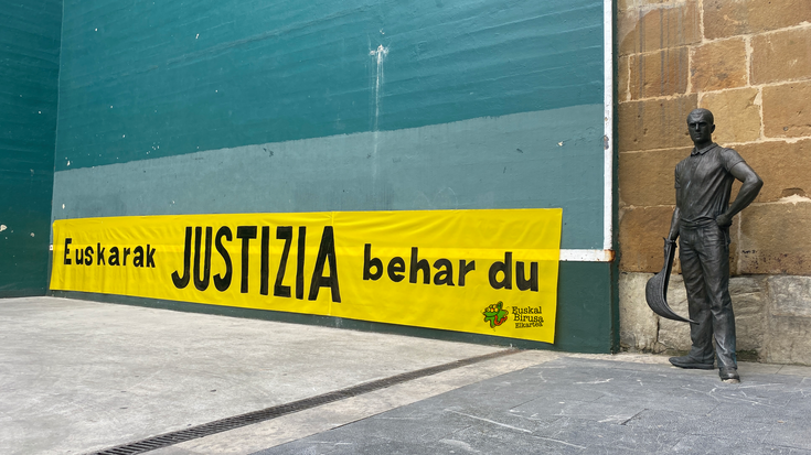 Euskal Birusa Euskara Elkarteak elkarretaratzea deitu du gaurko