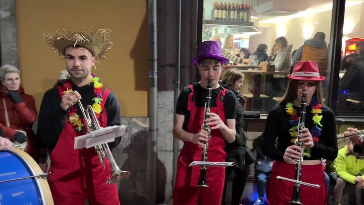 Musika eta kolorea Galtzagorrien eskutik