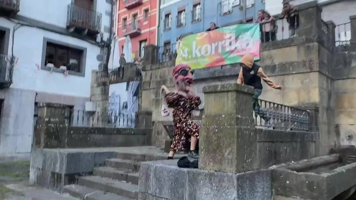 Buruhandiak, buruarinak eta DJa, Korrika Txikia osatzeko