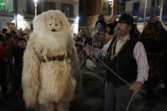 Bihar iritsiko dira Kaldereroak, Inauteriak gertu daudela iragartzeko