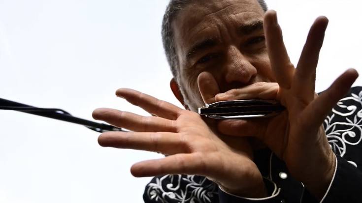 'Blues Hotsak' gaia emanda ateratako argazkien bilduma