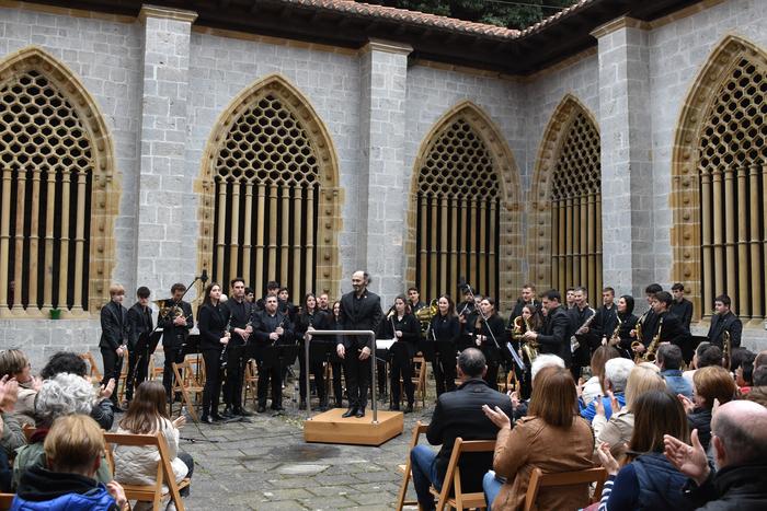 Debako Musika Bandaren bazkideen omenezko kontzertua