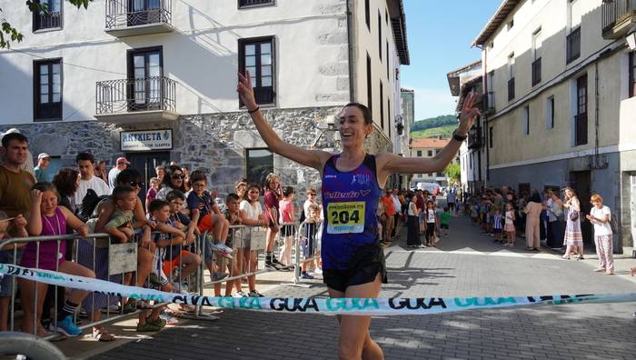 Urrestillako San Joan herri krosa irabazi du Idoia Nogalesek