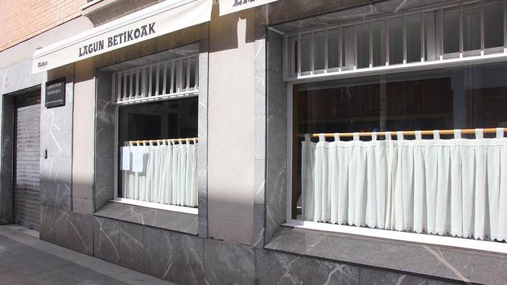 Herriko merkatari eta ostalariei laguntzeko, 2020ko aurrekontuan 80.000 euroko gastua baimentzea proposatu du Mendaroko EHBilduk