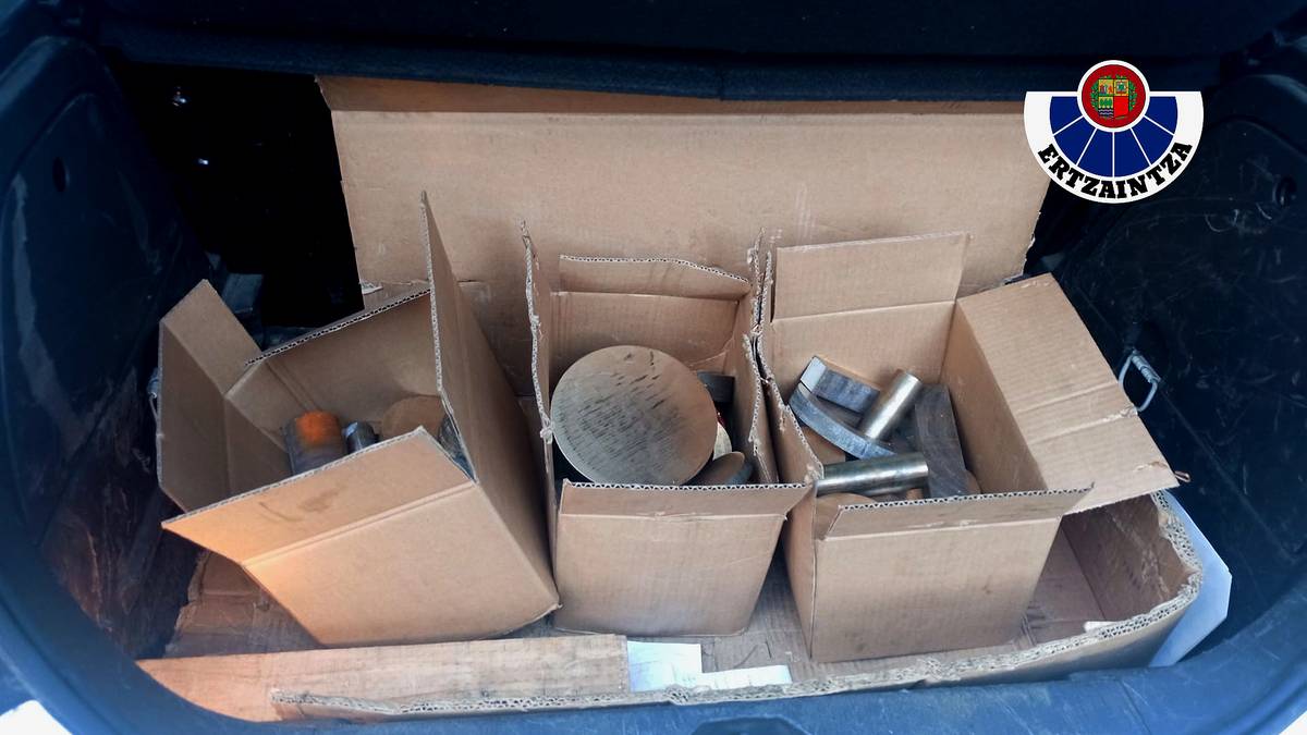 Bi behargin atxilotu dituzte Elgoibarren lan egiten zuten enpresatik kobrea eta bestelako materiala lapurtzeagatik
