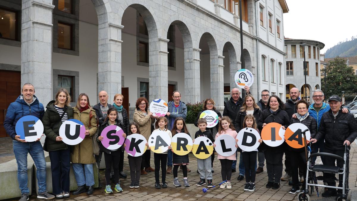 BIDEOA: Elgoibarko entitateek euren hamaikakoak osatu dituzte
