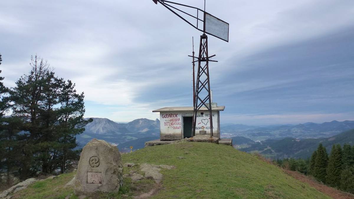 Intxorta mendira egingo dute irteera domekan