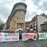 Osasungintza publiko duinaren aldeko elkarretaratzea