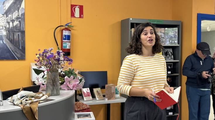 Herriaren historia zatitxo bat kontatzen duen liburu bilduma osatu eta aurkeztu zuten