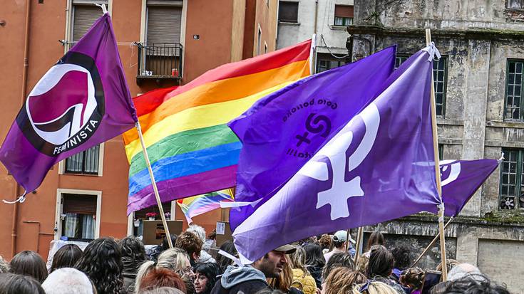 'Dena aldatu, sistema arrakalatu!'