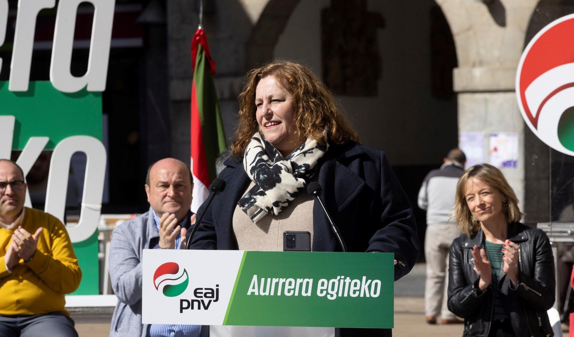 Entzute ariketa bat jarri du abian Alazne Txurruka Allika Debako EAJren alkategaiak