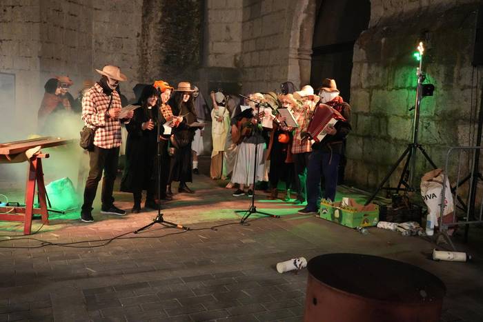 "Eskerrik asko bidelagun guztioi"