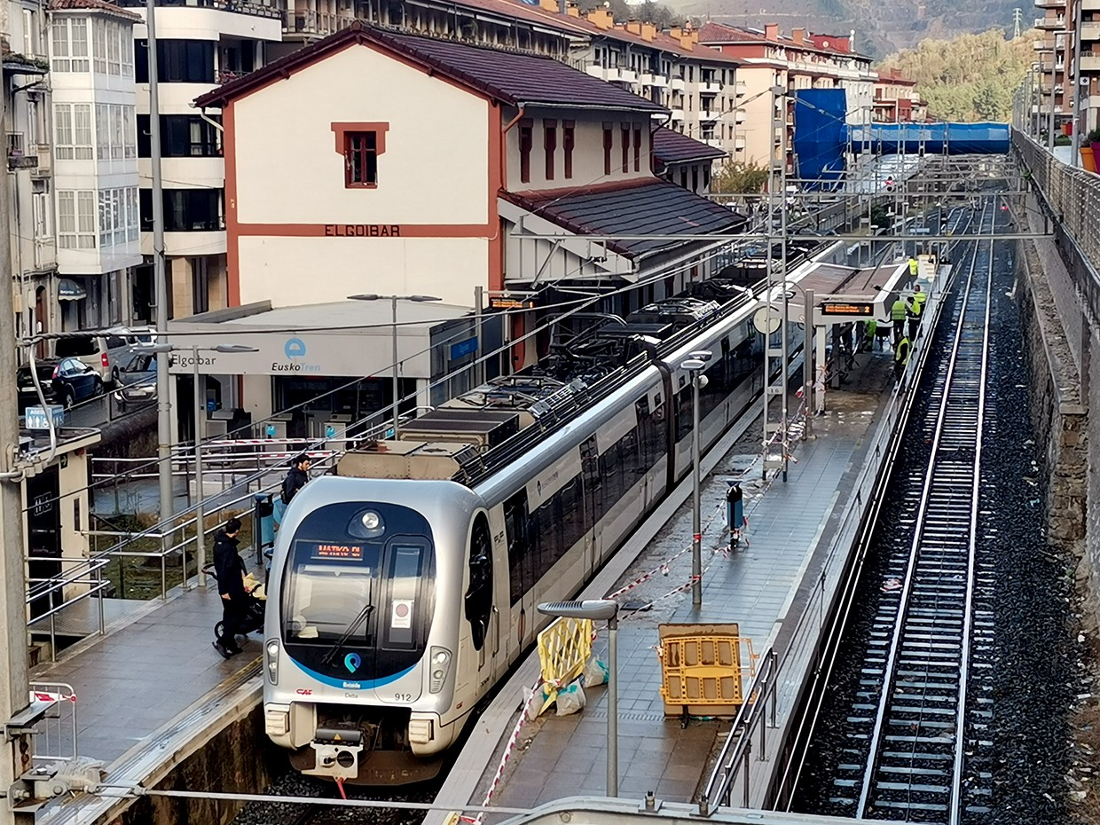 Gauez egingo dituzte Elgoibarko tren estazioa berritzeko obrak datozen hiru asteetan