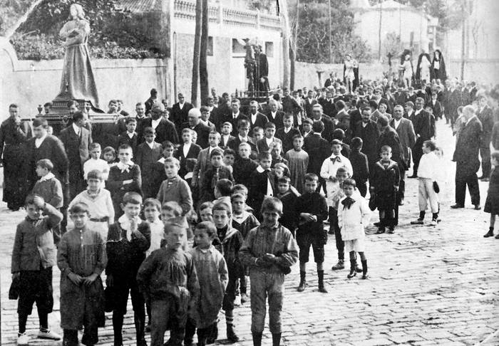1910: Ostiral Santuko prozesioa