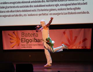 Batera Elgoibarren herri-ekimenaren aurkezpena, bideoan jasota