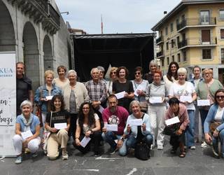 Txankakuaren udaberriko ginkanan saritutako lagunek gaur jaso dute saria