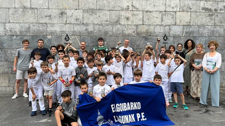 Pilota plazara aterata amaitu du denboraldia Lagunak Pilota Eskolak