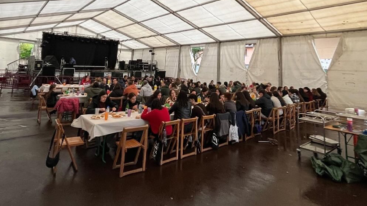 Aurten be Urriko jaixetan ezin zeuen falta gure ohiko herri bazkarixe!