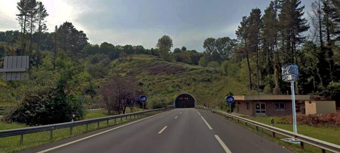 Abiadura radarra ipini dute AP-8 autobidean, Itziarko tunelaren sarreran