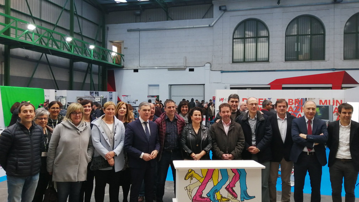 Bihar eta etzi bisitatuko dute 'Abian' azoka Soraluzeko ikasleek