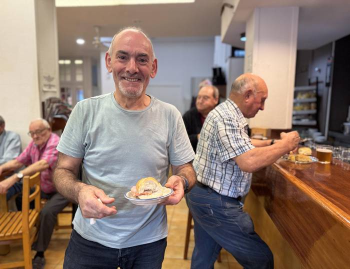 Itxaropenakoak gustura doako pintxo-potearekin