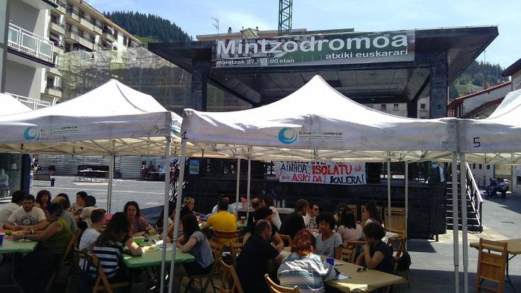 Mintzodromoa Euskararen Nazioarteko Egunean