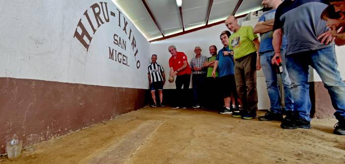 Leintz-Gatzagan jokatu beharreko tiraldia Aiastiako bolatokian jokatuko dute