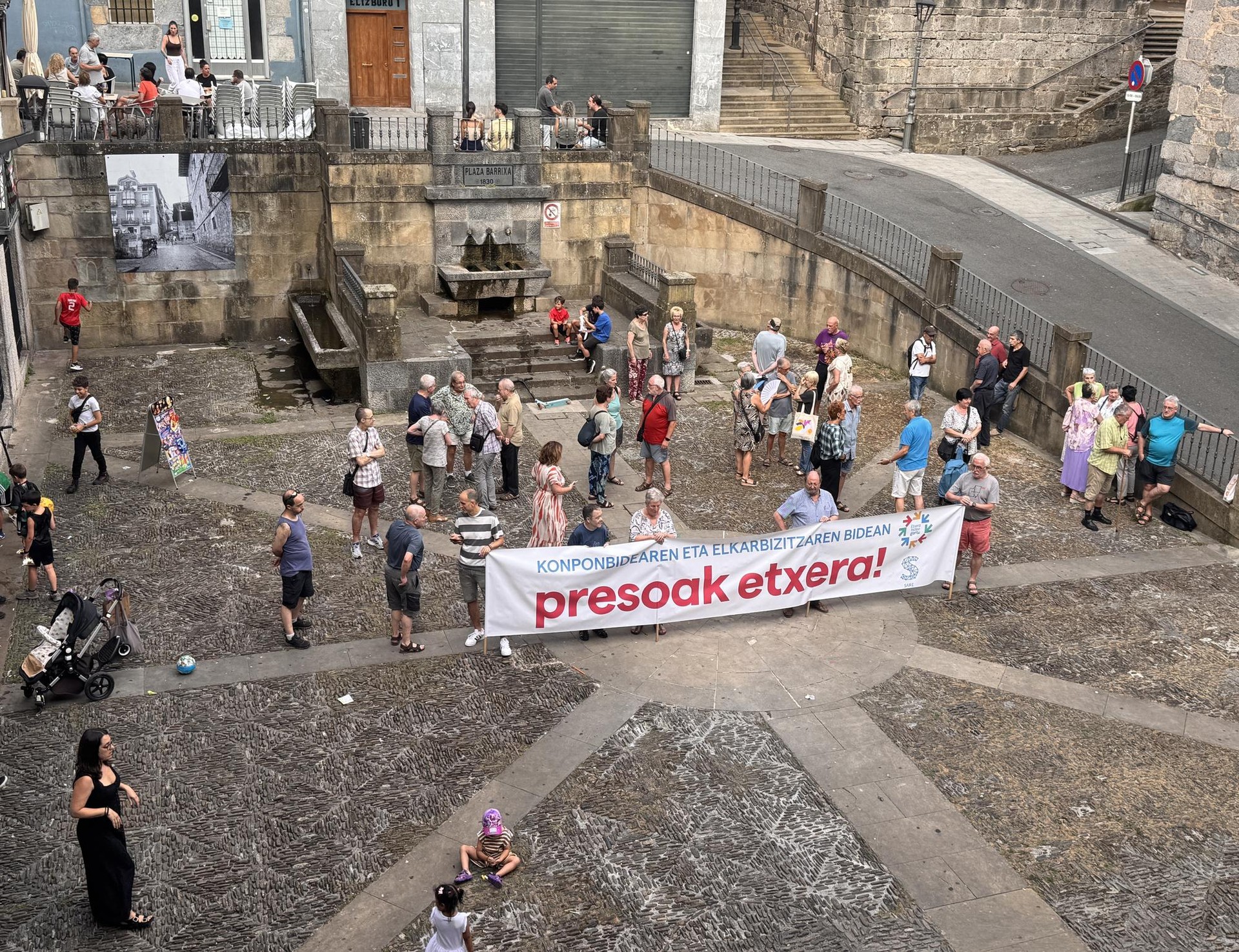 "Helmuga: denak etxean egongo diren eguna"