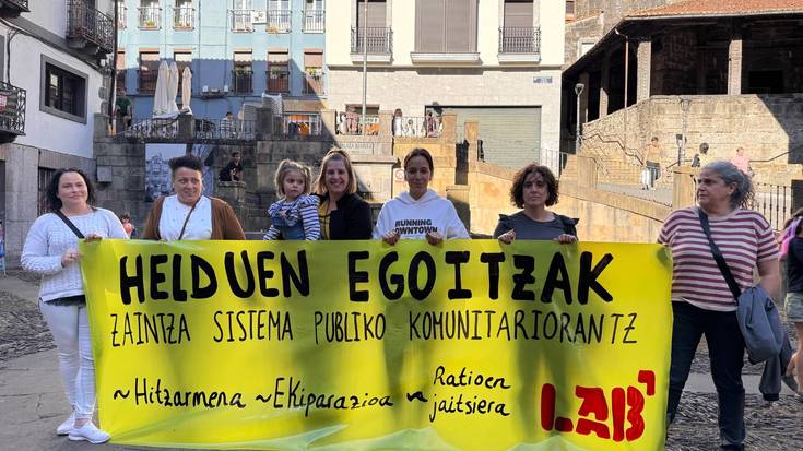 Egoitzetako hitzarmenaren aldeko elkarretaratzea Soraluzen