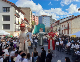 San Martin azokarako prest