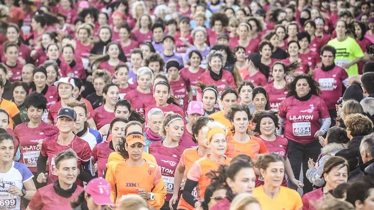 Emakume elgoibartarrek eta mendaroarrek ere hartu dute parte Lilatoirik jendetsuenean