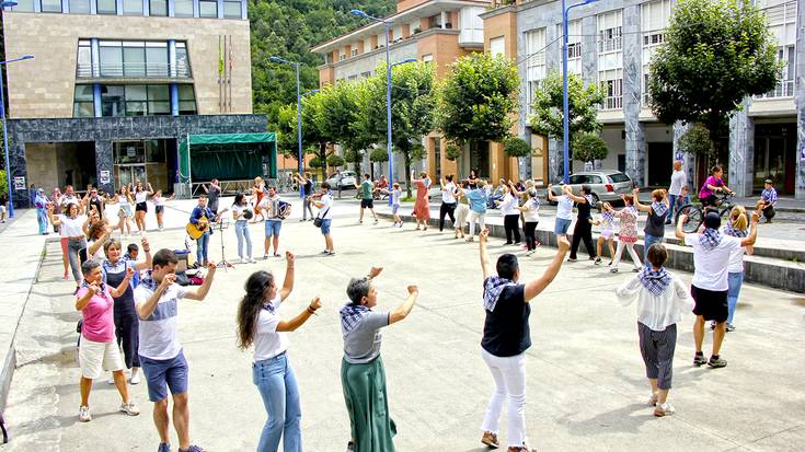 Plaza dantza ikastaroa