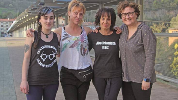 Moana War: “Patriarkatua habetzen du prostituzioak eta denoi dagokigu kontra egitea”