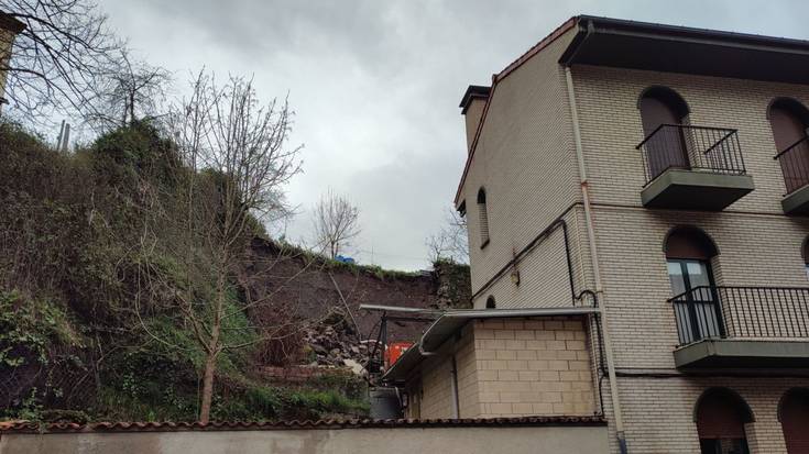 Soraluzeko EAJ-PNVk zaharren egoitzaren kudeaketaren gardentasun falta eta paralisia salatu ditu